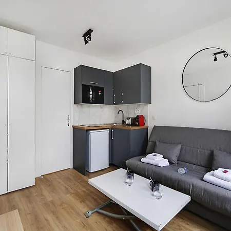 Charming - Jonquiere Parigi